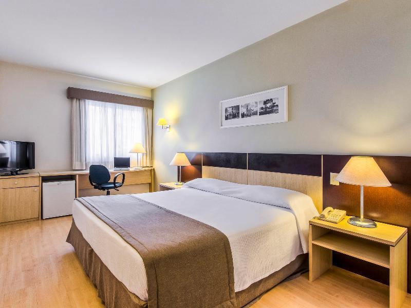 Ibis Styles Batel Hotel 3*