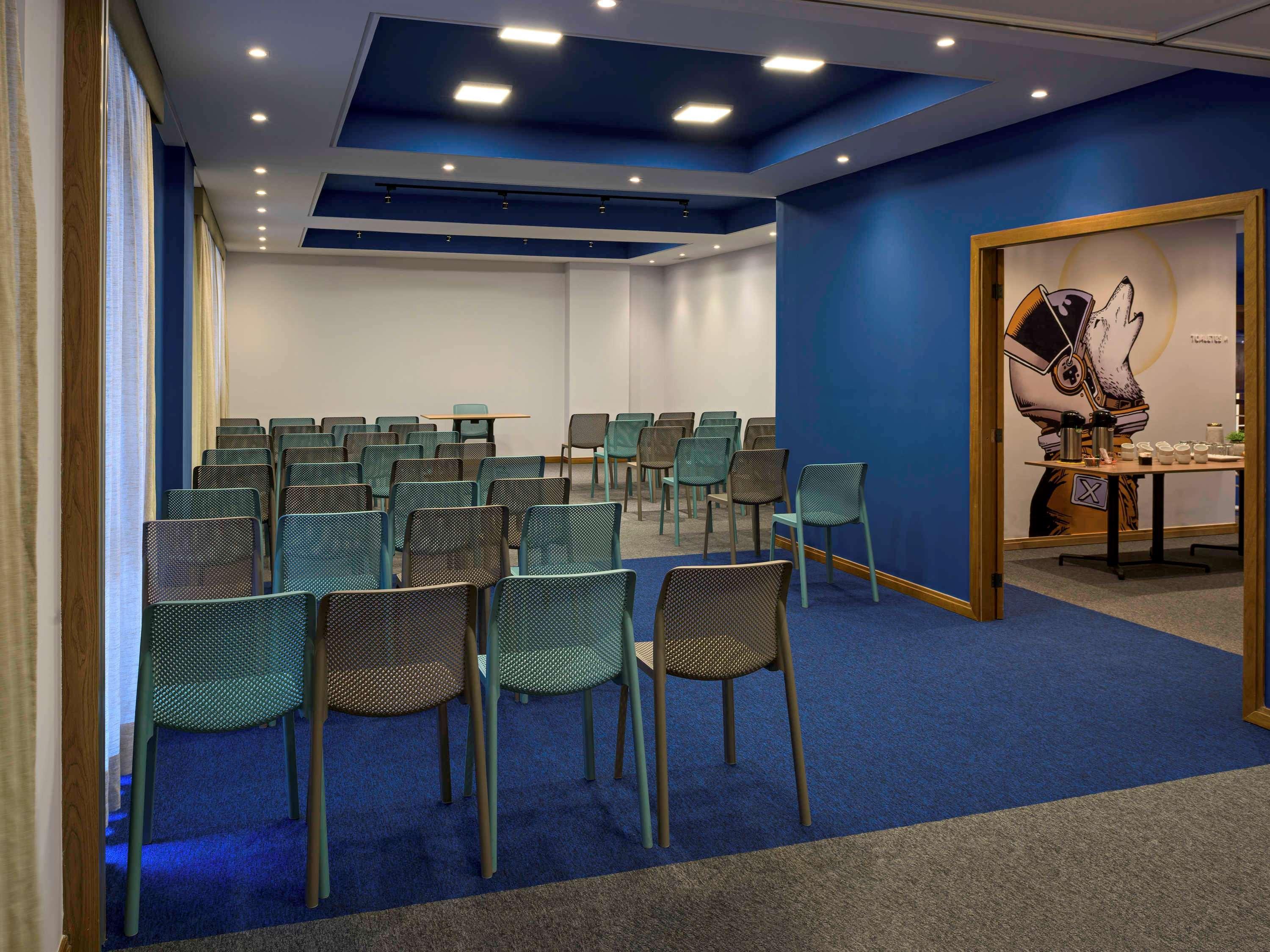 Ibis Styles Batel Hotel 3*