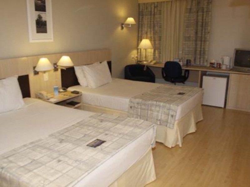 Hotel Ibis Styles Batel 3*